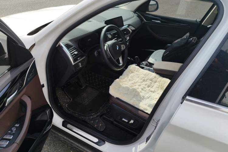 Used BMW X3 2020 xDrive25i Luxury Package Driver Seat