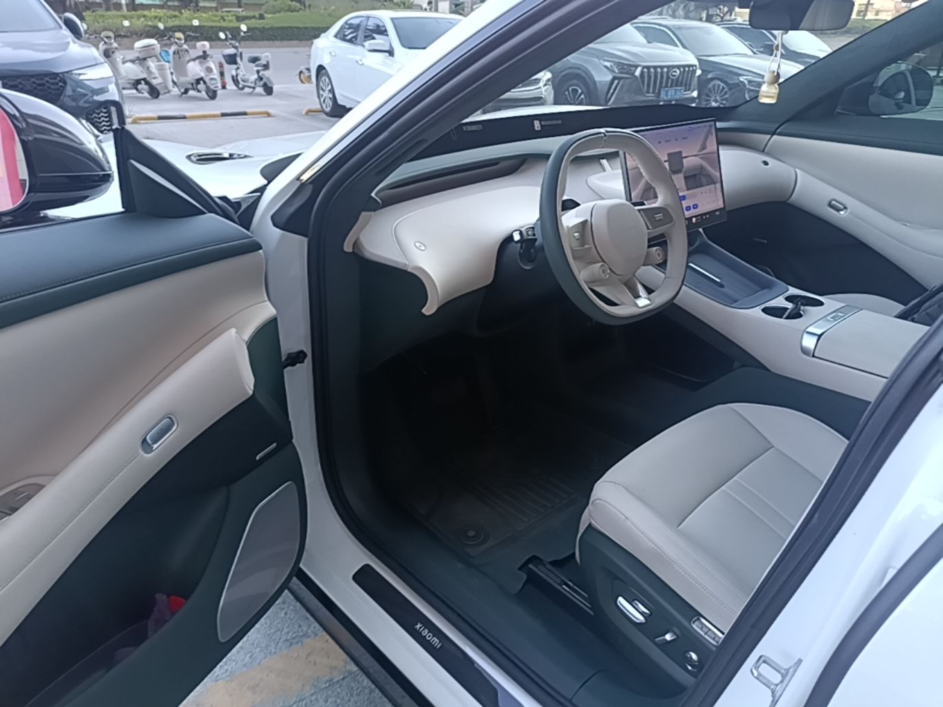 Xiaomi Auto YU7 2025 Ultra-Long Range High-Performance All-Wheel-Drive Max Edition — снимка 18