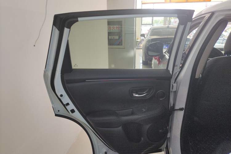 Used Honda HR-V 2023 2.0L eHEV Dynamic Edition
