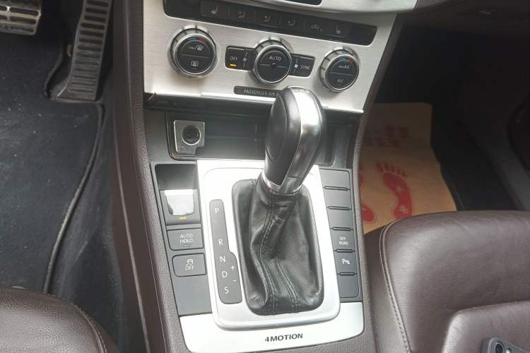 Used Volkswagen Magotan 2012 Travel Edition 2.0 TSI 4x4 Comfort Version