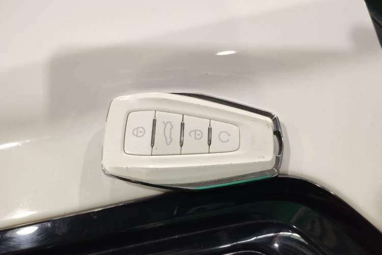 Used Geely Auto icon 2023 1.5TD Chocolate Smoothie Edition
