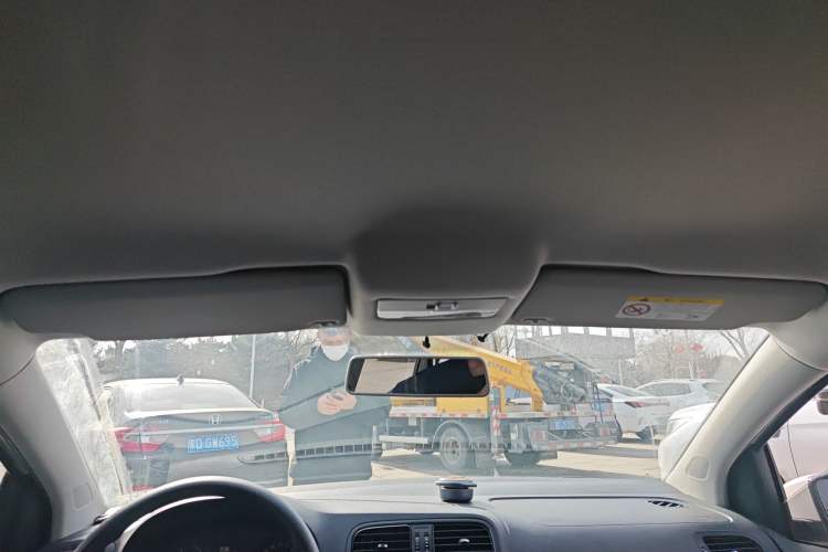 Used Volkswagen Polo 2016 1.4L Manual Fashion Model