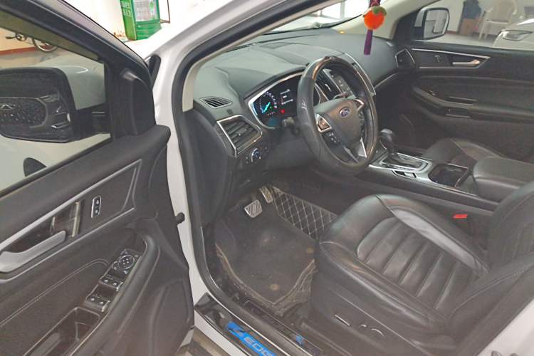 Used Ford Edge 2018 EcoBoost 245 Two-Wheel-Drive Titanium 7-Seater China V Standard
