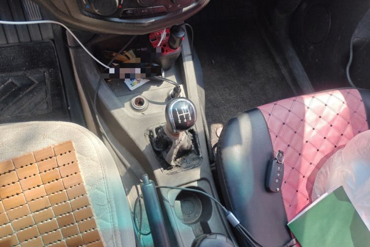 Used Wuling Hongguang 2015 1.5L S Basic Version China V Standard Gear Lever