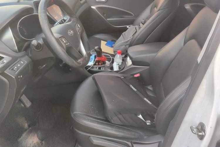 Used Hyundai Santa Fe 2013 2.4L Automatic 2WD Comfort Edition
