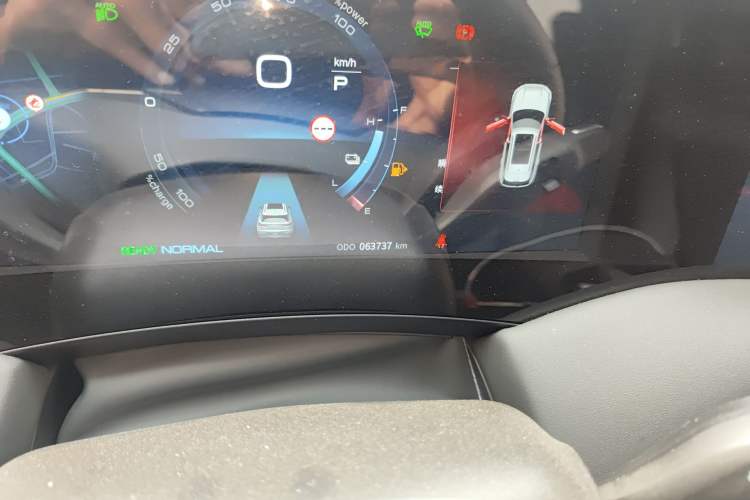 Used Dongfeng Aeolus Huge 2022 Mach Dual-Motor 1.5T MHD Dare-to-Dream Edition Odometer Close Up