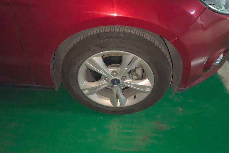 Used Ford Focus 2012 Hatchback 1.6L Automatic Fashion Edition
