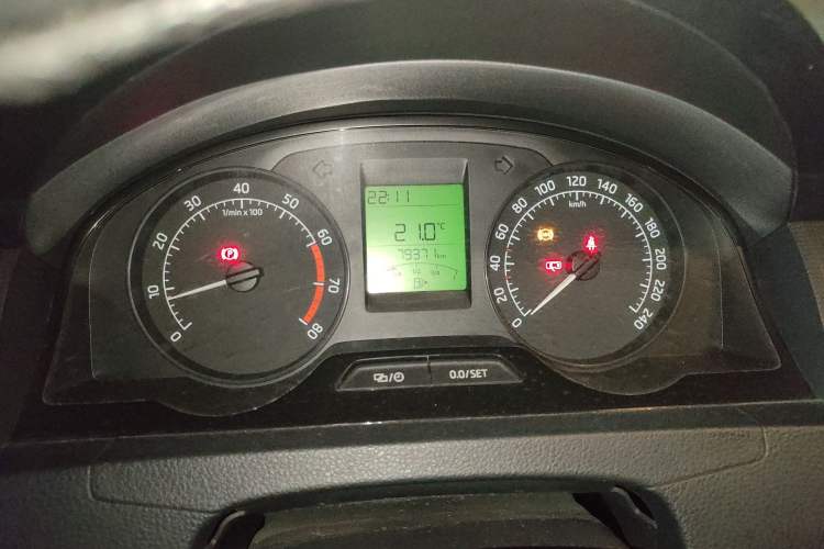 Used Skoda Rapid 2016 1.6L Manual Front-Wheel-Drive Version