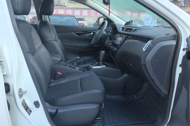 Used Nissan Qashqai 2017 2.0L CVT Elite Edition China VI Standard
