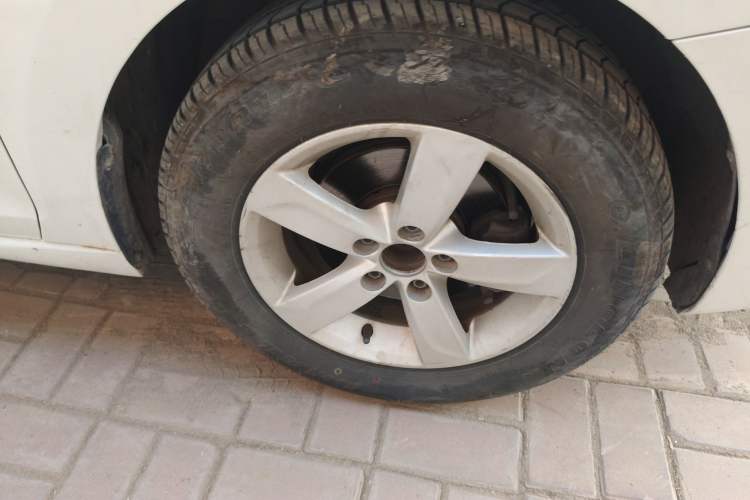 Used Volkswagen Santana 2015 1.4L Manual Fashion Edition