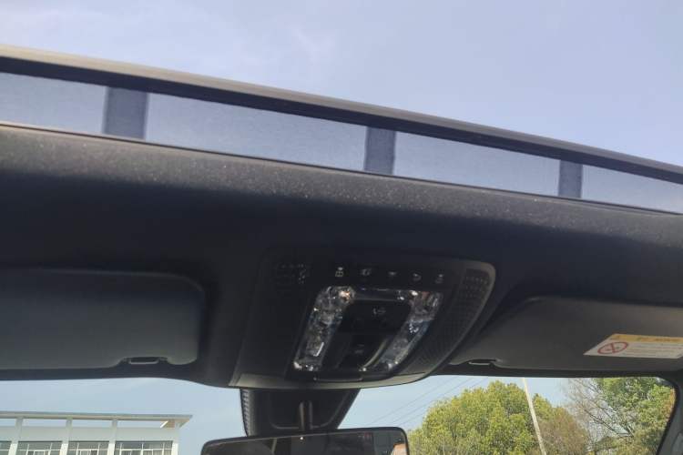 Used Mercedes-Benz GLB 2021 GLB 200 Dynamic Edition Headliner