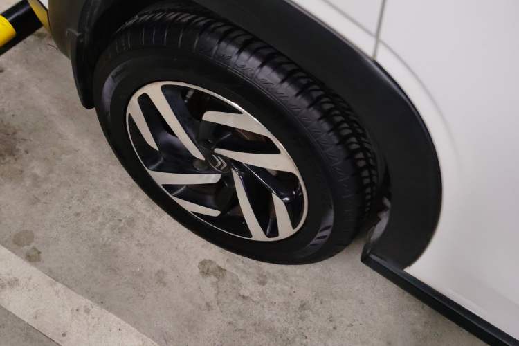 Used Citroen C3-XR 2015 1.6L Automatic Pioneer Model Exterior 5