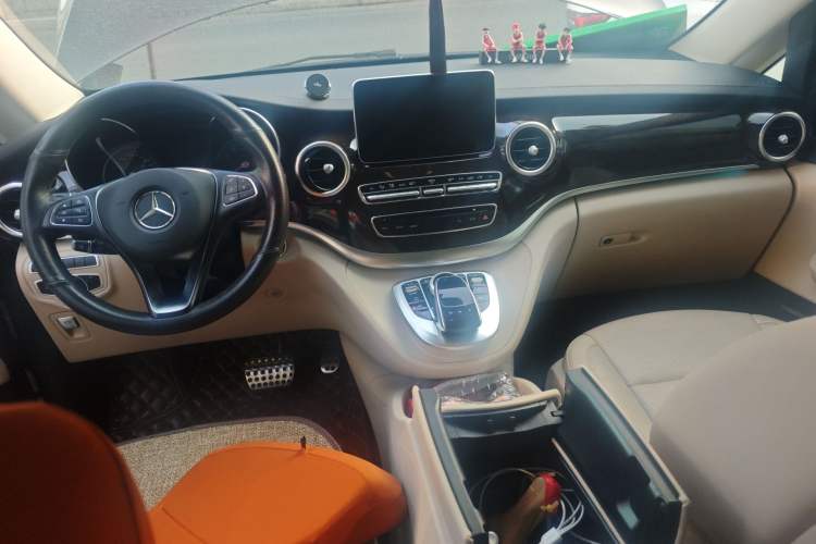 Used Mercedes-Benz V-Class 2018 V 260 Prestige Edition China VI