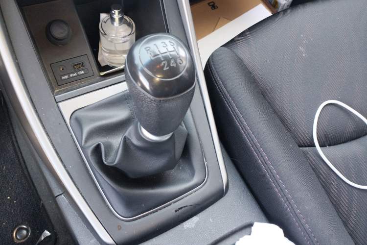 Used Hyundai Elantra (5th Generation / Langdong) 2015 1.6L Manual Fashion Edition
