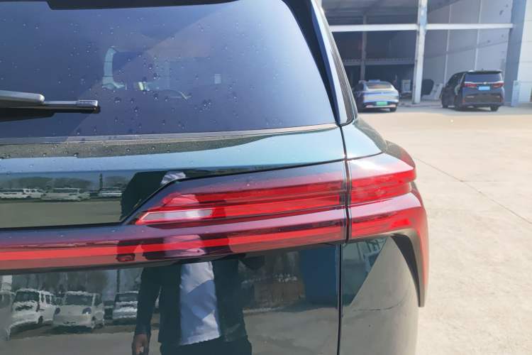 Used Wey Lanshan 2025 Four-Wheel Drive Max
