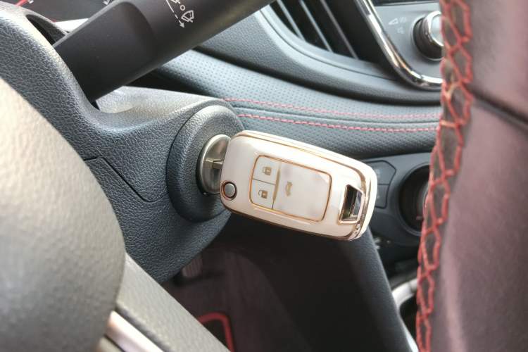 Used Chevrolet Monza 2019 RS 330T Automatic Comfort Edition China VI Standard Vehicle Key