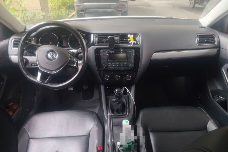 Used Volkswagen Sagitar 2015 230TSI Manual Comfort Version