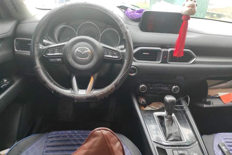 Used Mazda CX-5 2017 2.0L Automatic 2WD ZhiShang Trim China VI Standard Steering Wheel