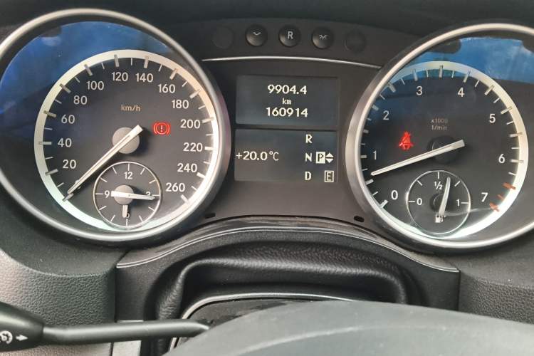 Used Mercedes-Benz R-Class 2014 R 320 4MATIC Business Model
