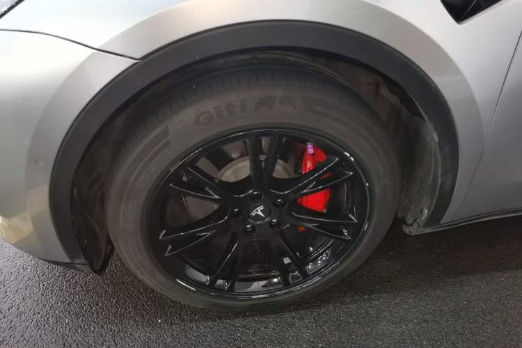 Used Tesla Model Y 2021 Revised Version 2 Long-Range All-Wheel-Drive Edition