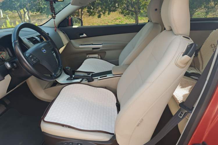 Used Volvo C30 2012 2.0L Aktiv