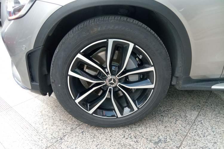 Used Mercedes-Benz GLC 2020 Facelift GLC 300 L 4MATIC Dynamic Edition
