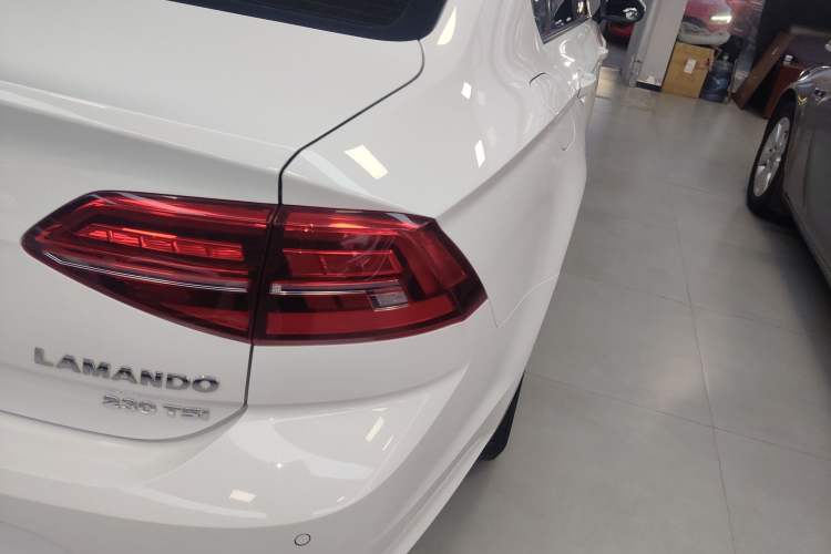 Used Volkswagen Lamando 2019 230TSI DSG Fashion Edition China VI