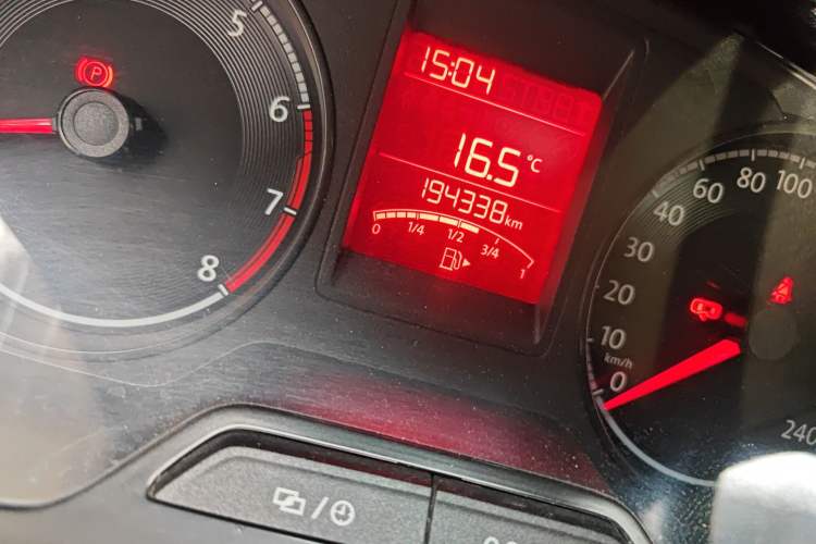 Used Volkswagen Jetta 2017 1.4L Manual Comfort Model Odometer Close Up