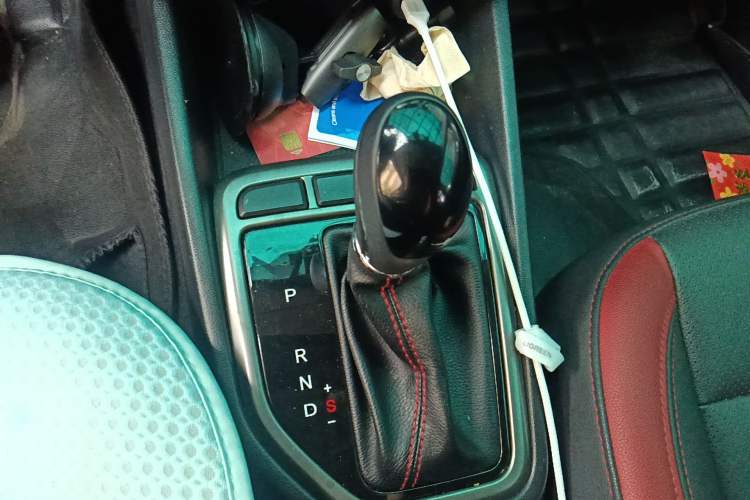 Used CHANGAN Eado 2016 1.6L Automatic Junku Model Gear Lever