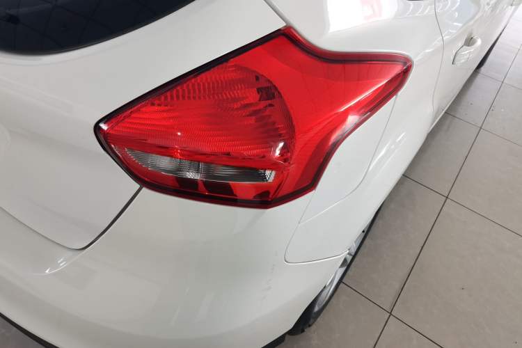 Used Ford Focus 2018 Hatchback Classic 1.6L Automatic Comfort Plus SmartDrive Edition