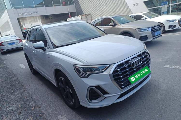 Used Audi Q3 2022 35 TFSI Fashion Dynamic Model
