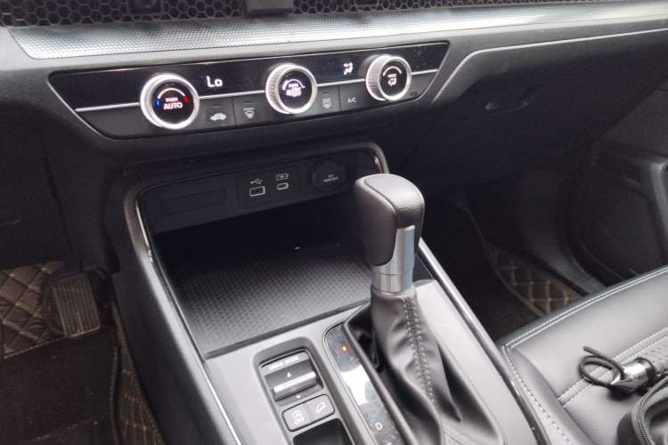 Used Honda CR-V 2023 240TURBO Two-Wheel Drive Active Version 5 Seats