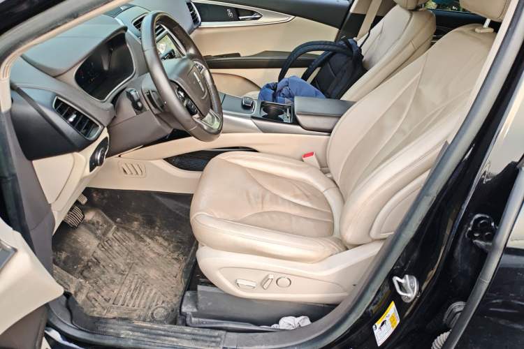 Used Lincoln Nautilus 2019 2.0T Two-Wheel Drive Luxury Edition China VI Standard Left Front Seat