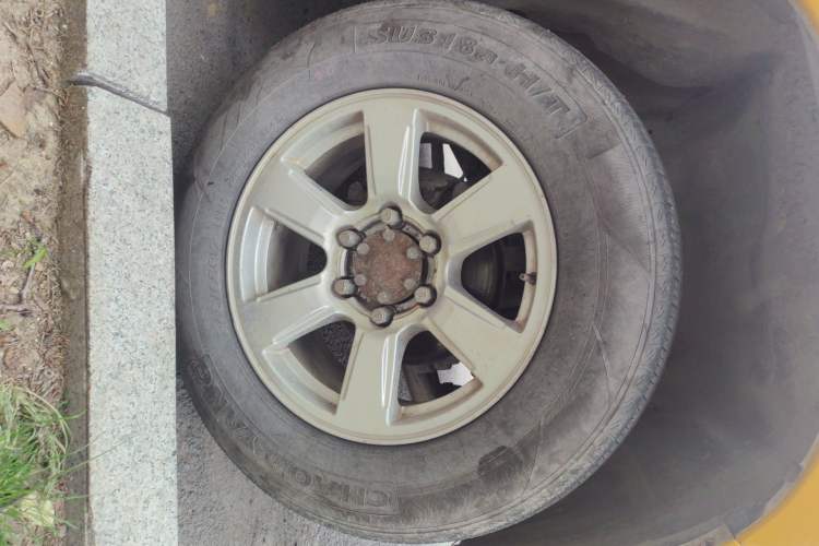 Used Zxauto Grandtiger 2016 Isuzu 2.8T Diesel Two-Wheel-Drive Elite Model Right Front Wheel Hub