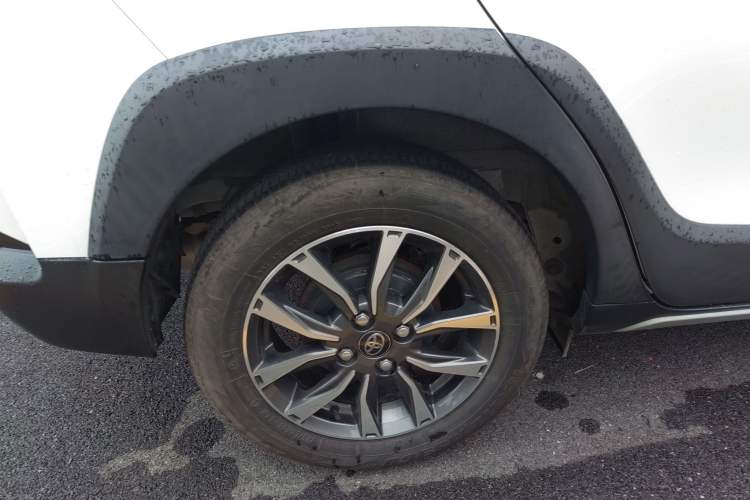 Used Toyota YARiS L Zhi Xuan 2022 X-Trail 1.5L CVT Luxury PLUS Edition
