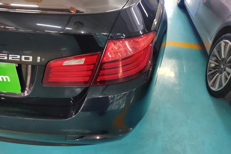 Used BMW 5 Series (Import) 2015 520i Elegant Edition