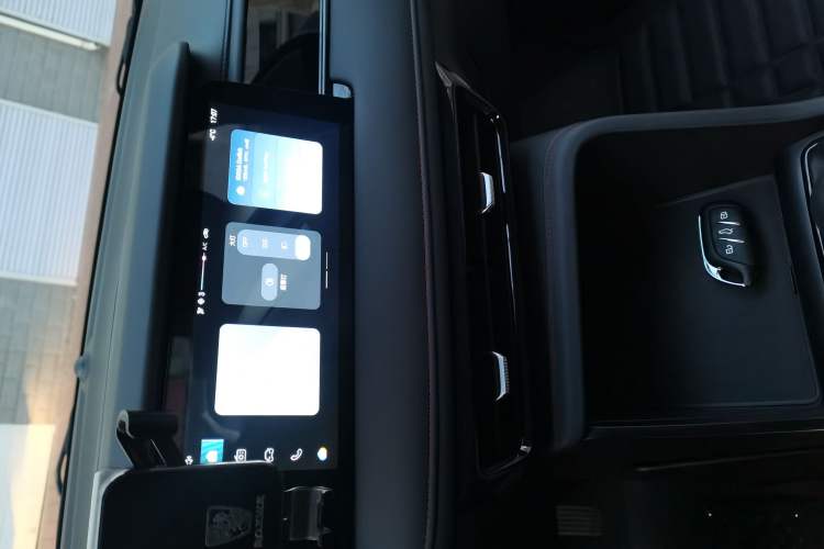 Used Roewe i5 2023 1.5L Manual Comfort Edition