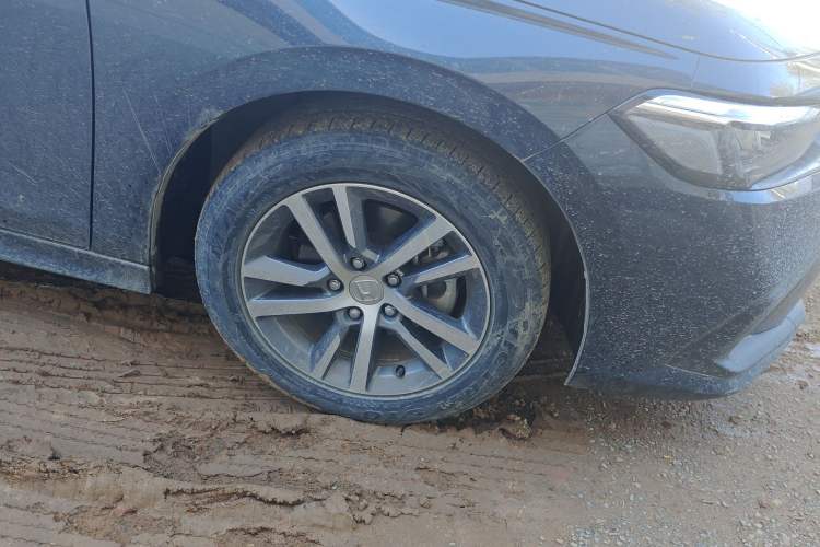 Used Honda Civic 2022 240TURBO CVT Dynamic Edition Right Front Wheel Hub