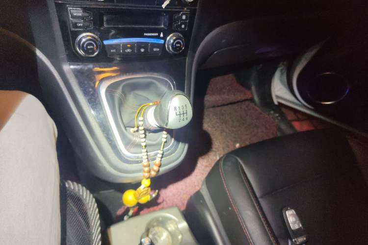 Used Haval H6 2015 Upgraded Model 1.5T Manual Two-Wheel Drive Elite Version