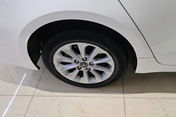 Used Toyota Corolla 2021 Dual-Motor 1.8L E-CVT Elite Edition
