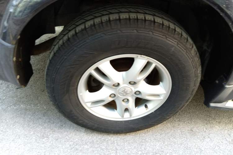 Used Roewe W5 2014 1.8T 2WD Automatic Tharu Special Edition
