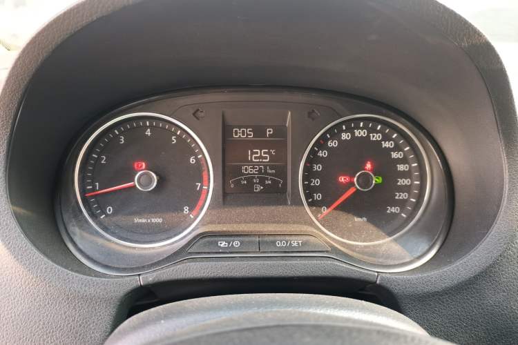 Used Volkswagen Polo 2014 1.6L Automatic Comfort Edition Instrument Cluster