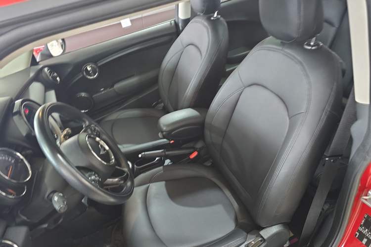Used MINI 2016 1.2T ONE Pioneer Edition Left Front Seat