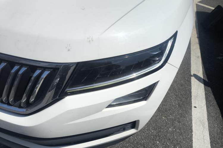 Used Skoda Kodiaq 2018 Facelifted TSI330 5-Seater Two-Wheel-Drive Luxury Enjoyment Edition Left Front Headlight