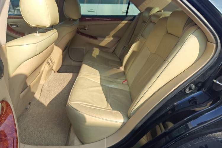 Used Toyota Crown 2005 2.5L Royal Left Rear Seat