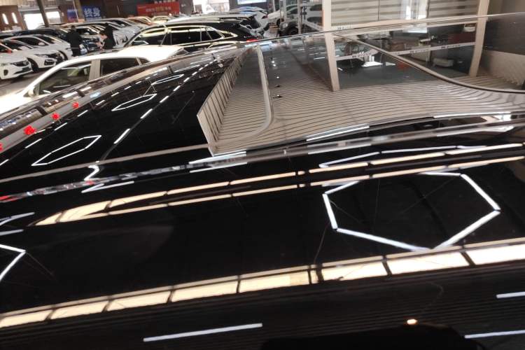 Used Denza D9 2024 DM-i 970 Luxury Model
