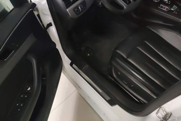 Used Audi A4L 2017 40 TFSI Ambition Edition