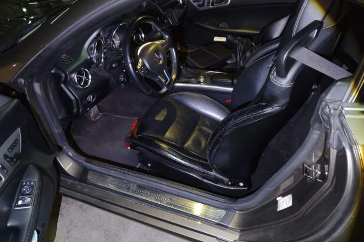 Used Mercedes-Benz SLK-Class 2011 SLK 200 Fashion Model