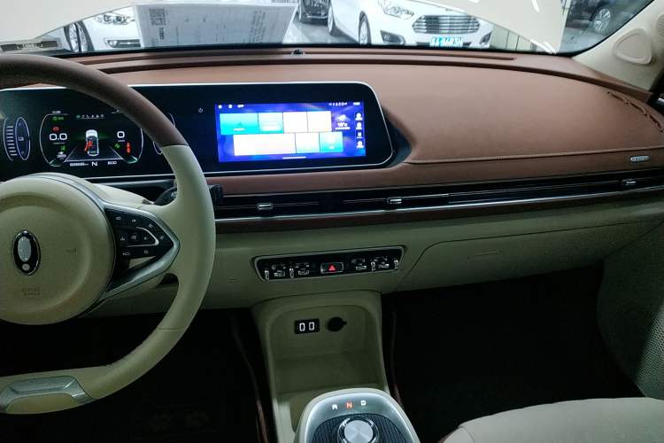 Used ORA Good Cat 2021 400km Standard Range Venus Edition Lithium Iron Phosphate