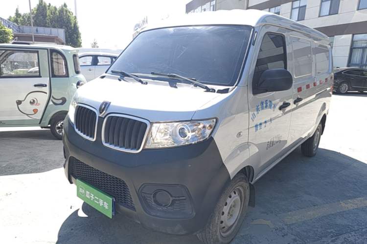Used Jinbei Hiace X30 2023 1.5L Super-Enjoyment Van 2/5 Seats Non-Air-Conditioned Version SWC15M